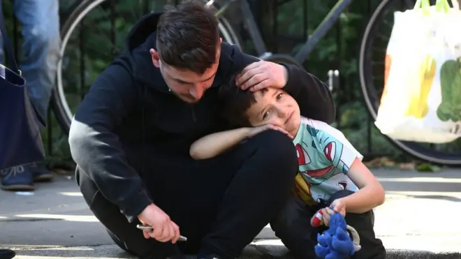 Unas 50 personas fueron trasladadas a hospitales a causa del incendio.