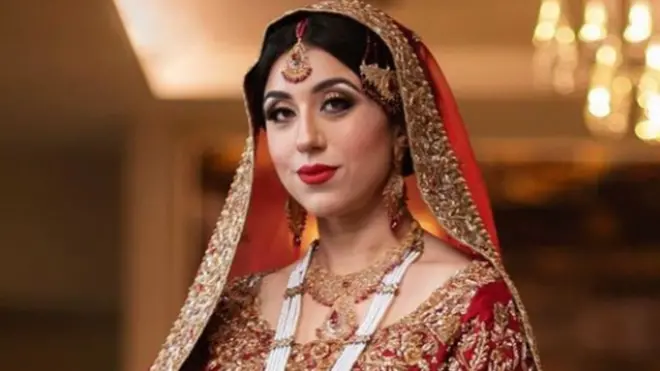 ثانیہ اپنی شادی کے موقع پر