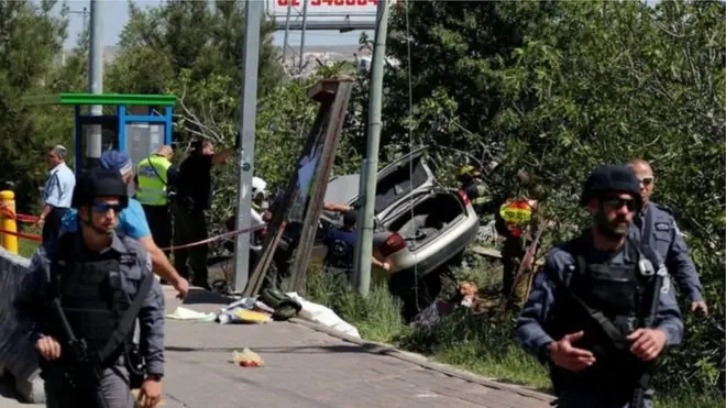 فوج نے ڈرائئور کے بارے میں مزید تفصیل نہیں دی۔