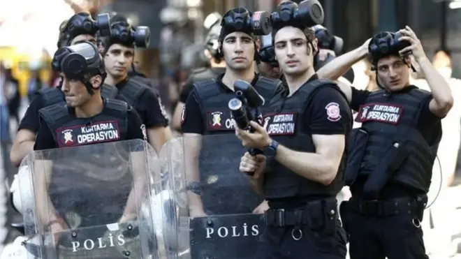 У районі площі Таксім поліцейських було більше, ніж демонстрантів