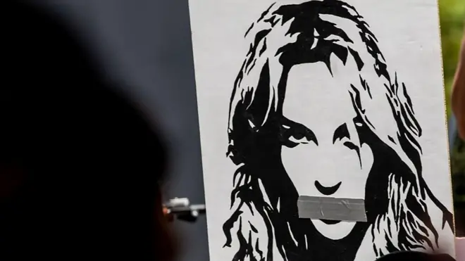 "Чего мы хотим? Освободить Бритни" Активисты движения #СвободуБритни о своем кумире