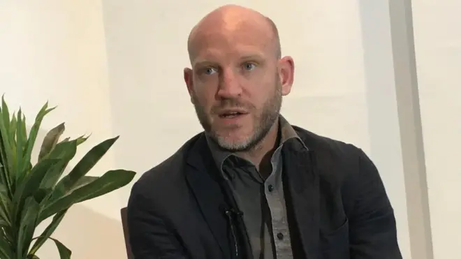 Qorataan ol-aanaa Internaashinaal Kiraaysiis Giruup (ICG) Wiiliyaam Daaviinsan