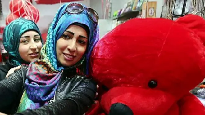 صور من عيد الحب في العالم العربي