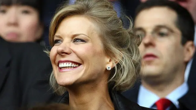 أماندا ستيفلي الملقبة بـ مهندسة صفقات العرب