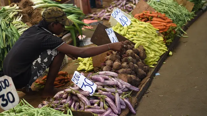 'ඇත්තටම කළ යුත්තේ රාජ්‍ය වියදම සීමා කිරීමයි'