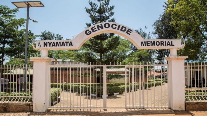 Photo montrant l'entrée du Mémorial du génocide de Nyamata, à Kigali.