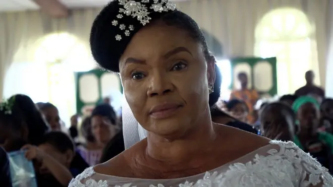 Meet di 57-year old woman wey find love again