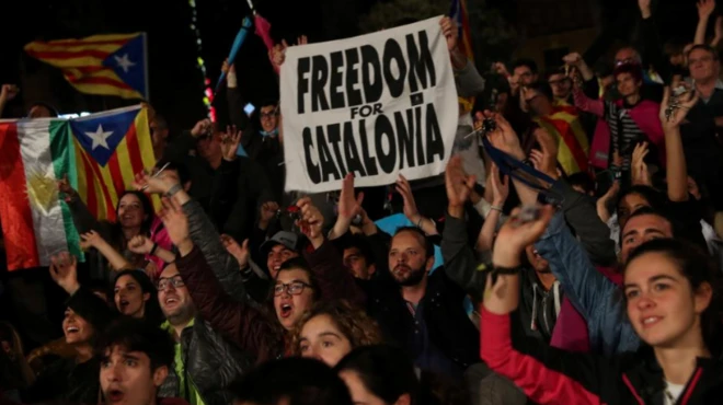 ผู้มีสิทธิ์ออกเสียงชาวคาตาลันราว 40% จากทั้งหมดกว่า 5 ล้านคน ได้เข้าใช้สิทธิ์ออกเสียงประชามติในครั้งนี้