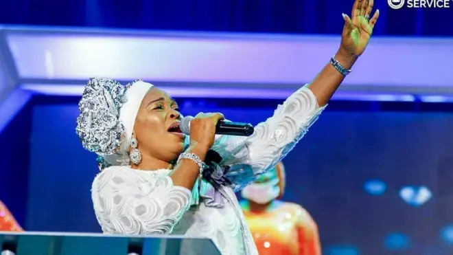 Tope Alabi