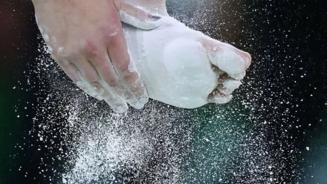 لاعب جمباز يتجهز