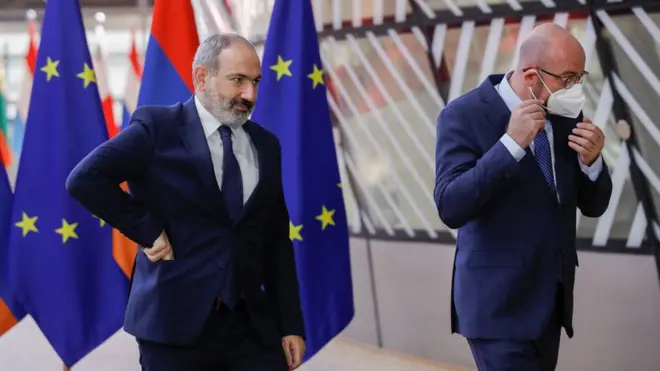 Paşinyan və Michel