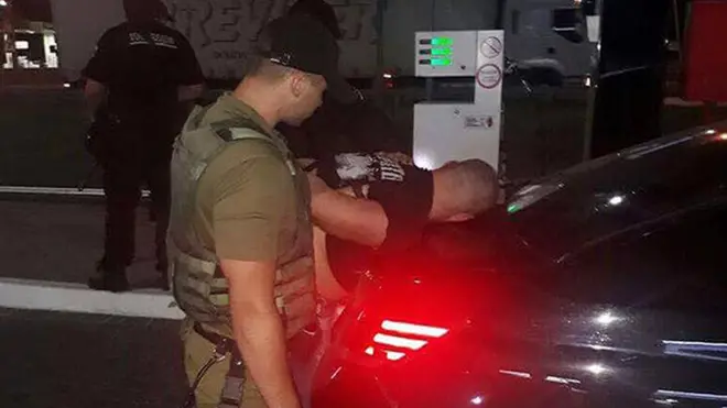 Кадри з місця затримання підозрюваних