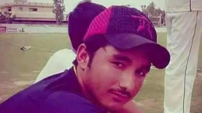 زبیراحمد خیبرپښتونخوا د مردان اوسېدونکی دی