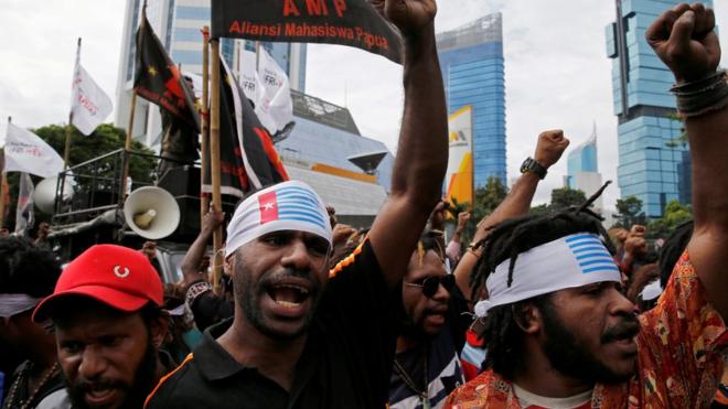 Mahasiswa Papua menuntut referendum dalam protes di Jakarta pada 1 Desember 2016.