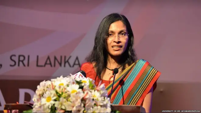 මහාචාර්ය නීලිකා මලවිගේ