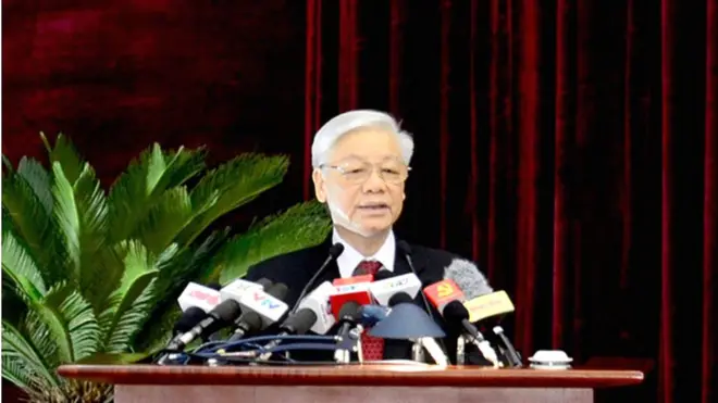 Tổng Bí thư ĐCSVN Nguyễn Phú Trọng đọc diễn văn khai mạc Hội nghị Trung ương Năm, hôm 05/5.