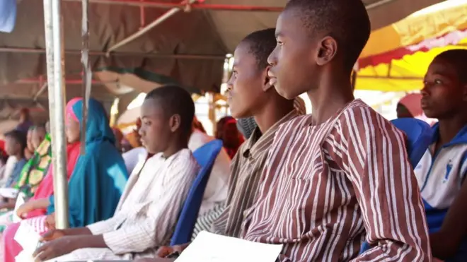 Des enfants participent à une cérémonie marquant leur démobilisation, à Maiduguri, vendredi 10 mai 2019.