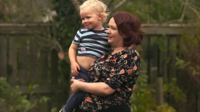 Hannah Freimanis dijo que su trastorno de estrés postraumático hizo que no fuera la madre que podría haber sido.