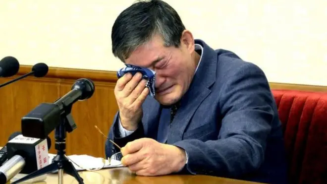 Một trong ba người đàn ông có tên trong báo cáo, Kim Dong-chul, bị kết án 10 năm lao động khổ sai sau khi xuất hiện trước khi giới truyền thông năm 2016