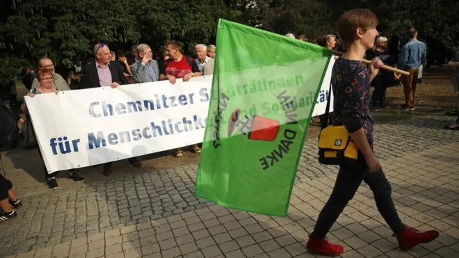 Khẩu hiệu chống lại chủ nghĩa phát-xít ở Chemnitz