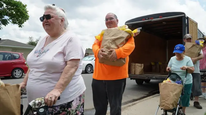 Uno de cada cinco adultos mayores tiene problemas para conseguir algún tipo de alimento en Fort Smith.