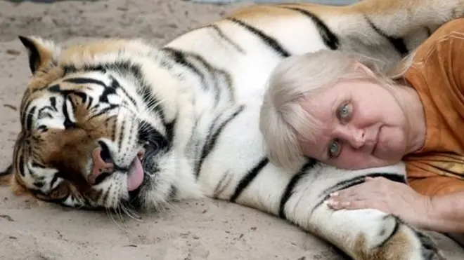 자니스 헤일리는 '잔다'를 미국 플로리다 주 가정집에서 키우고 있다