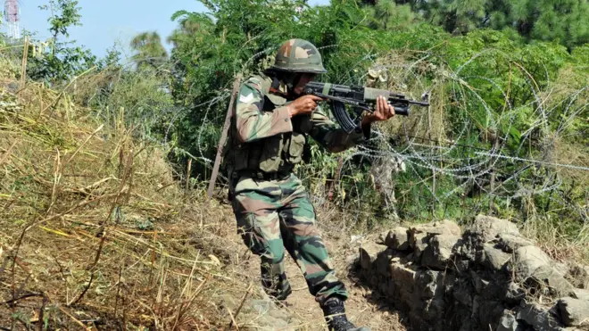 شنونکي وايي، له ۲۰۰۳ کال راهیسې ړومبی ځل بیا د اسلام اباد او نوي ډېلي ترمنځ ټکر ډېر زیات شوی دی.