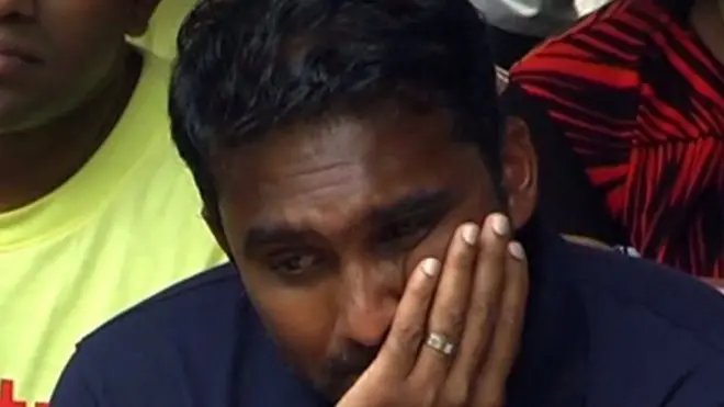 කඳුළු අතරින් ශ්රී ලංකාවාසීන්ට ප්රණාමය පුදන මහේල