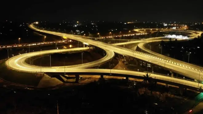 පිටත වටරවුම් අධිවේගී මාර්ගයේ කඩවත - කෙරවලපිටිය