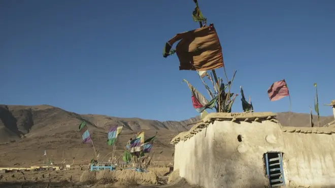 هدیره او قبرونه