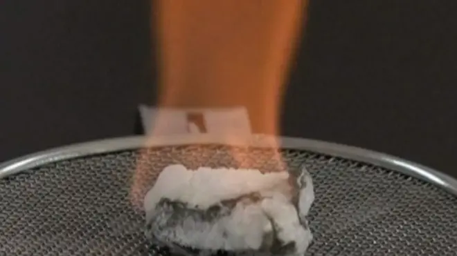 الصين تنجح في استخراج "الوقود من الجليد"