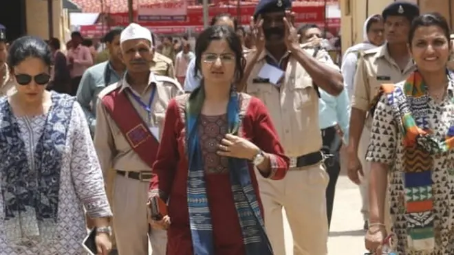 सलोनी सिदाना, कलेक्टर छवि भारद्वाज और रजनी सिंह