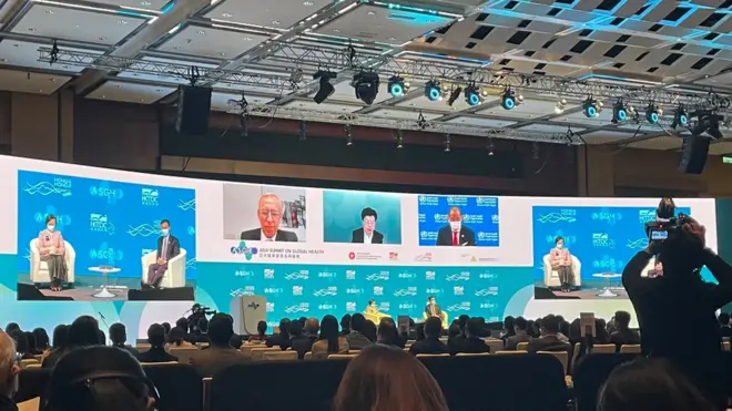 首屆亞洲醫療健康高峰論壇在香港舉行。