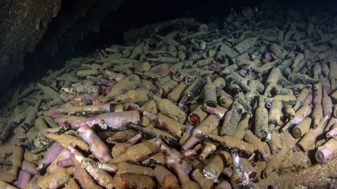 Botol bir terpendam ratusan tahun.