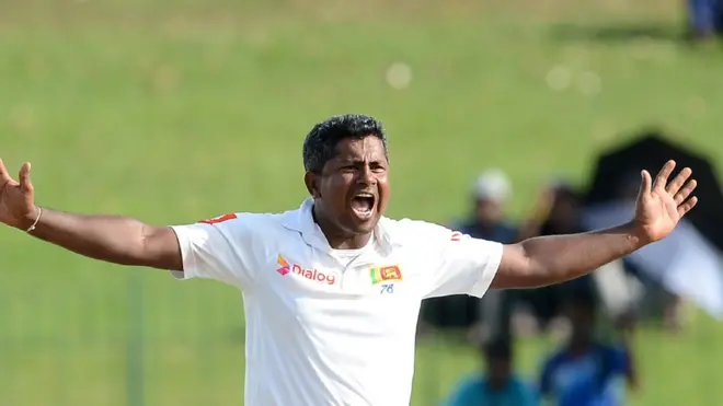 مرلی دھرن کی ریٹائرمنٹ کے بعد رنگانا ہیرتھ ٹیسٹ کرکٹ میں سب سے زیادہ وکٹیں لینے والے تین بولرز میں سے ایک ہیں