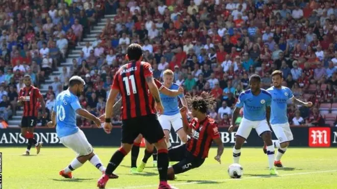 Manchester yailaza Bournemouth 3-1