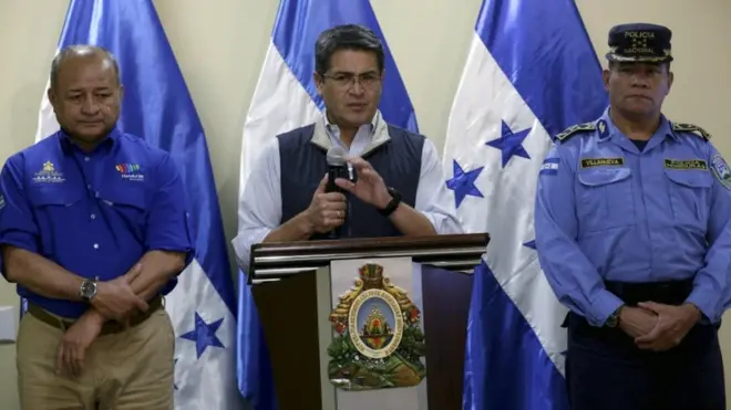 Juan Orlando Hernández aceptó la solicitud de la oposición de que se recuenten todas las actas de las elecciones del domingo 26 de noviembre.