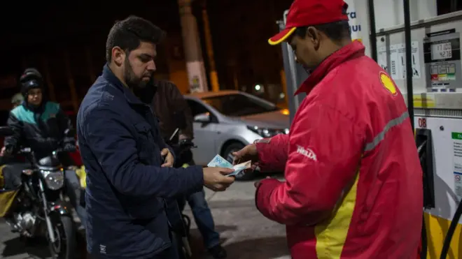 Escalada da crise na Ucrânia pode resultarecht geld online casinoalta dos combustíveis no Brasil