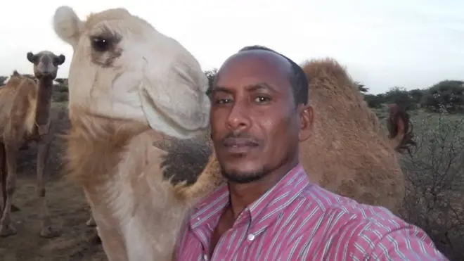 Tartanka quruxda geela oo la qabtay