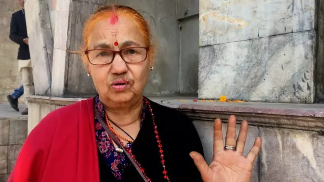 शहीद दिवस मनाउँदै