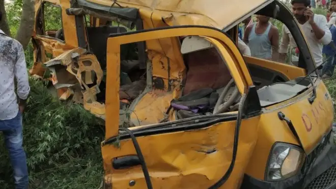 The bus fell into a gorge in Himachal Pradesh