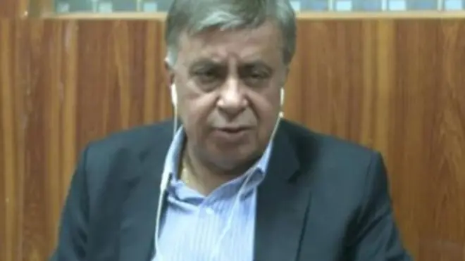 تجزیہ نگار عارف نظامی سمجھتے ہیں کہ نواز شریف تین بار وزیر اعظم رہنے کے باوجود انھوں نے تاریخ سے سبق نہیں سیکھا