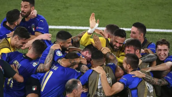 Italy celebrate