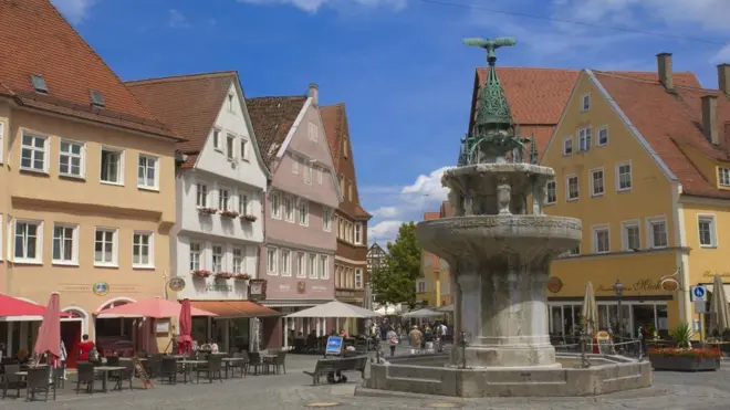 1500万年前，一颗小行星撞击了现在的诺德林根小镇所在的位置（图片来源：Education Images/Getty Images）