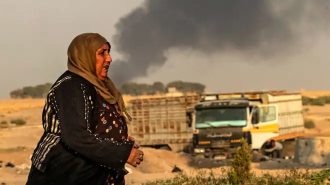 د ترکیې بمبار له کبله ولسي وګړي له سیمې د تېښتې په حال کې دي