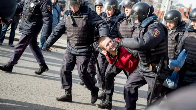 Песков утверждал, что участникам акции предлагали деньги, однако подтверждений этому Москалькова не обнаружила