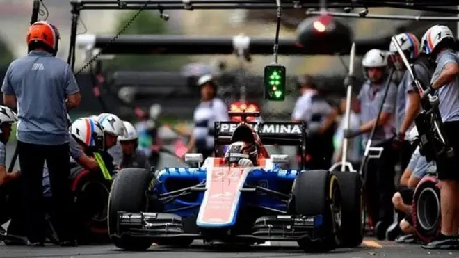 Manor Racing, yang pernah bekerja sama dengan pembalap Indonesia Rio Haryanto, dinyatakan bangkrut setelah gagal mendapatkan investor baru.