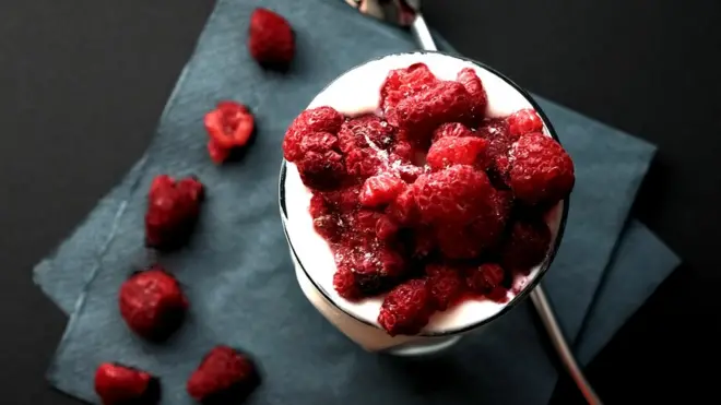 Йогурт наголос