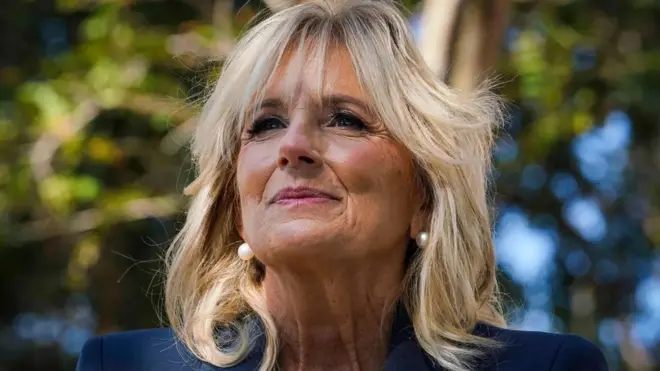 لماذا نستخدم الألقاب المهنية للسيدات أقل من الرجال؟