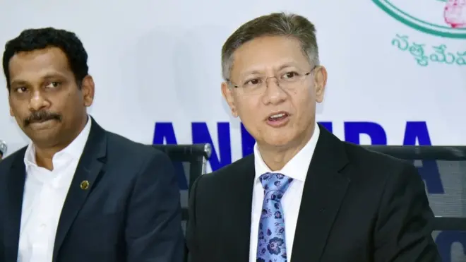 గౌతమ్ సవాంగ్